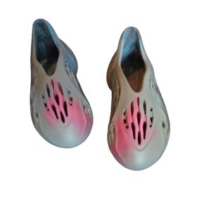 Authentic Yeezy Foamer Runners